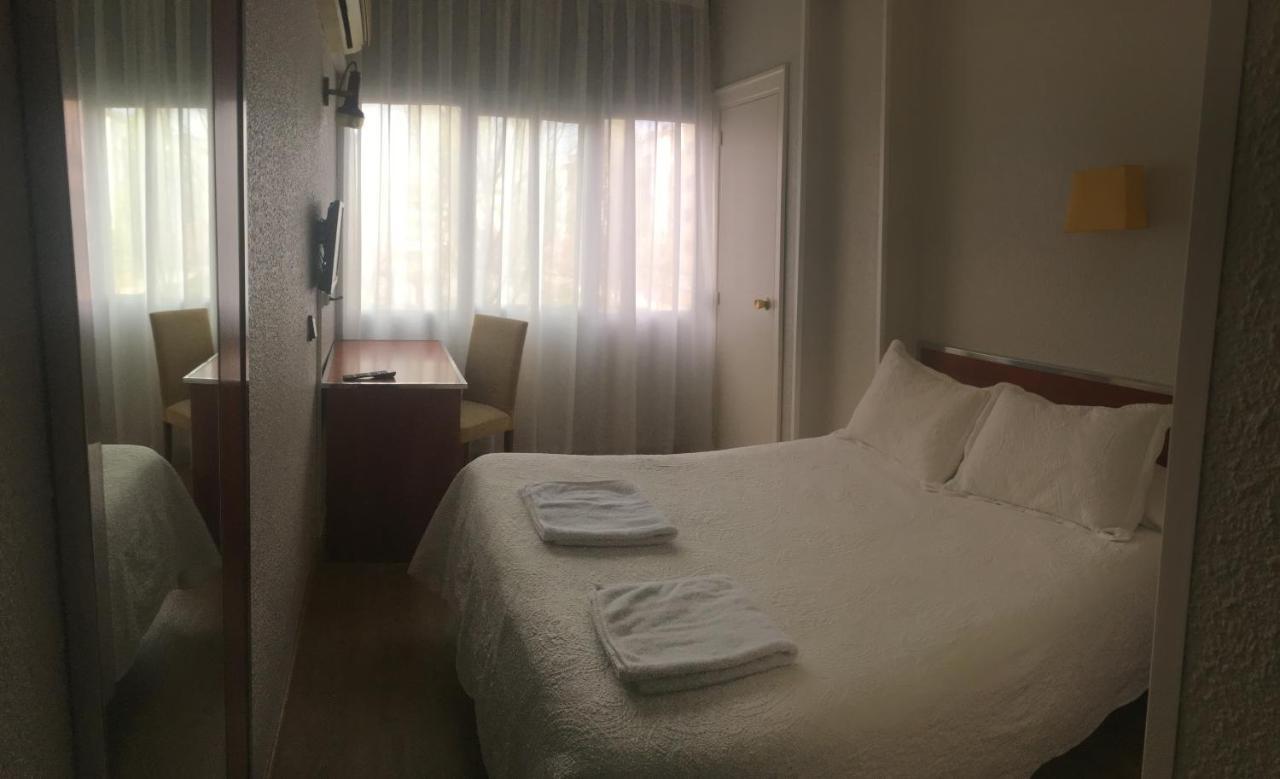 Hostal La Parrilla Tudela Exteriör bild